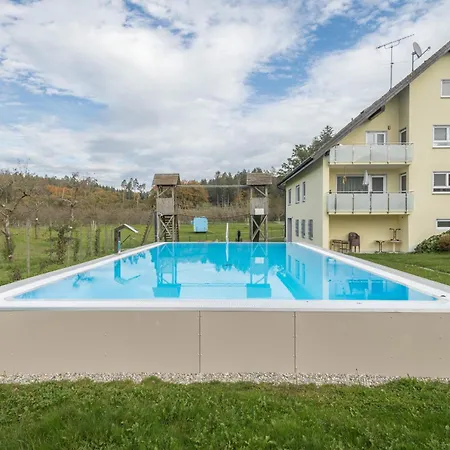 Zapfs Bauernhof Apfelbluete 아파트 테트낭